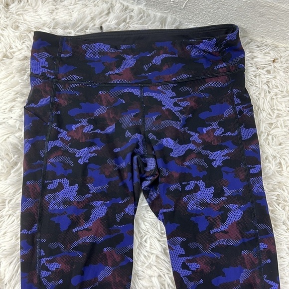 🔥$SALE$🔥 Lululemon Pace Rival Crop Hounds Camo Emperor Blue Black / Black - Picture 2 of 7